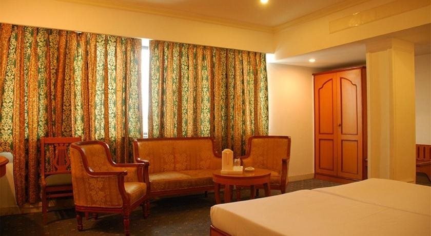 Карур: Hotel Golden Palace