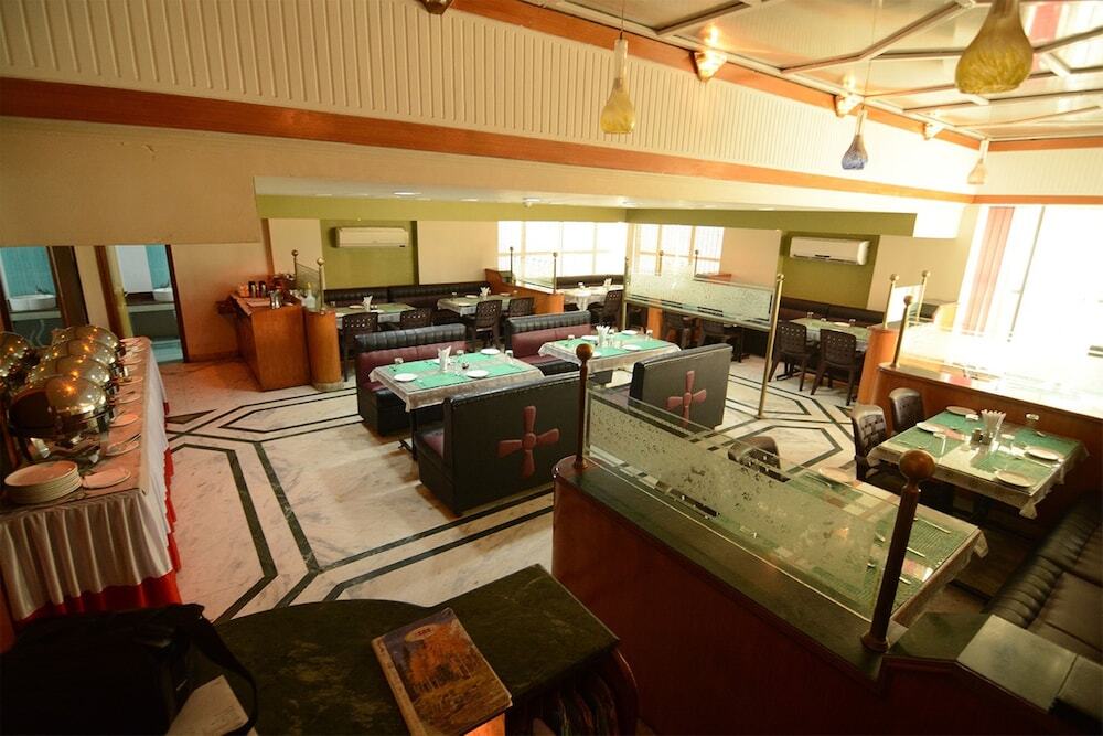 Карур: Hotel Golden Palace