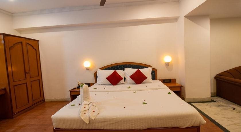 Карур: Hotel Golden Palace