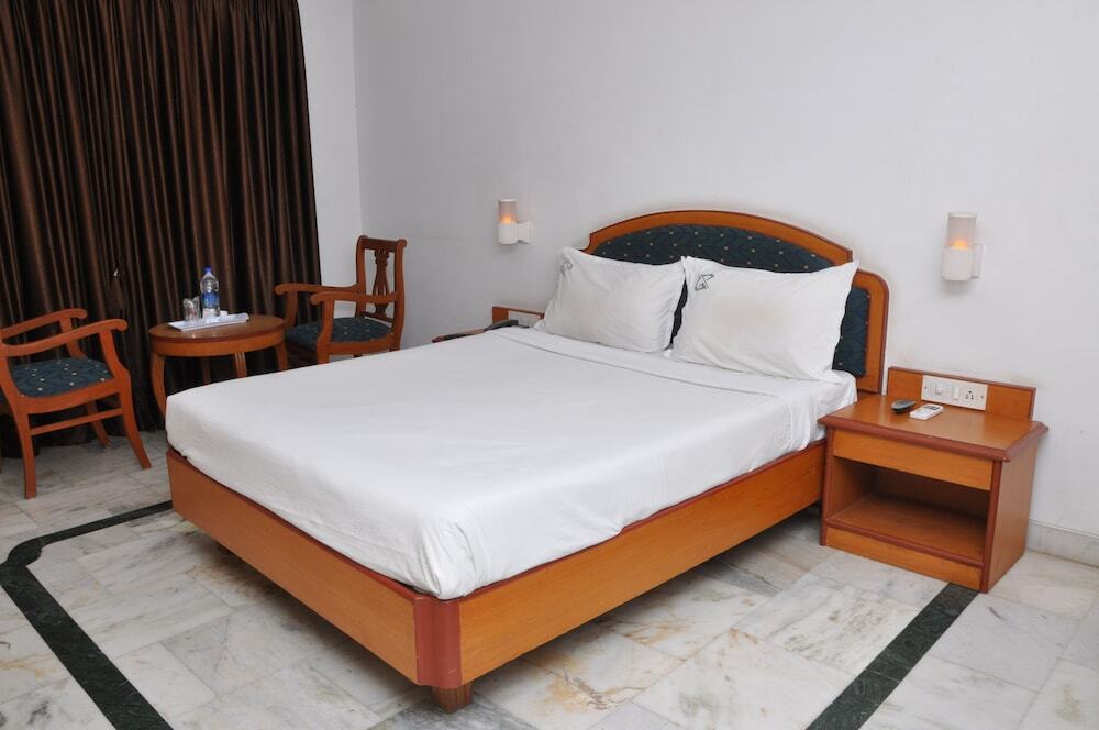 Карур: Hotel Golden Palace