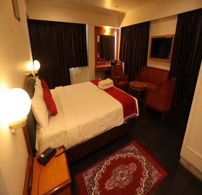 Карур: Hotel Golden Palace