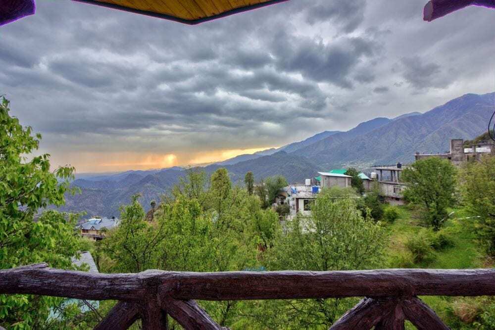 Надди: Katson Castle Dharamshala