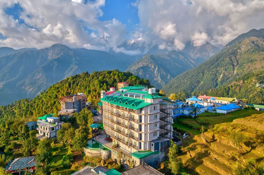 Надди: Katson Castle Dharamshala