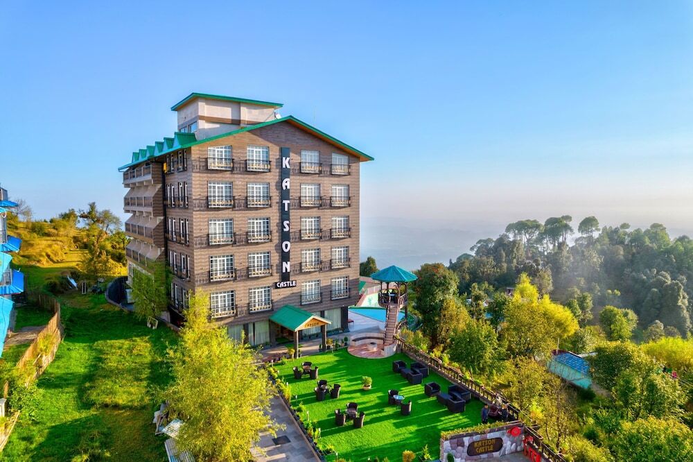 Надди: Katson Castle Dharamshala