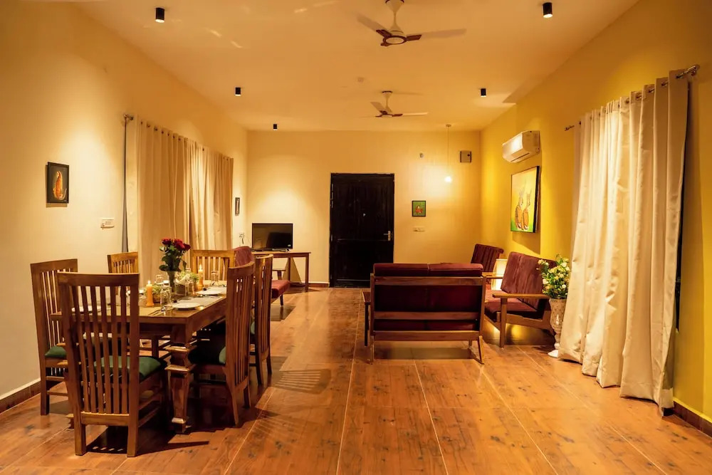 Баихар: Citrus Prime Kanha Resort and Villas