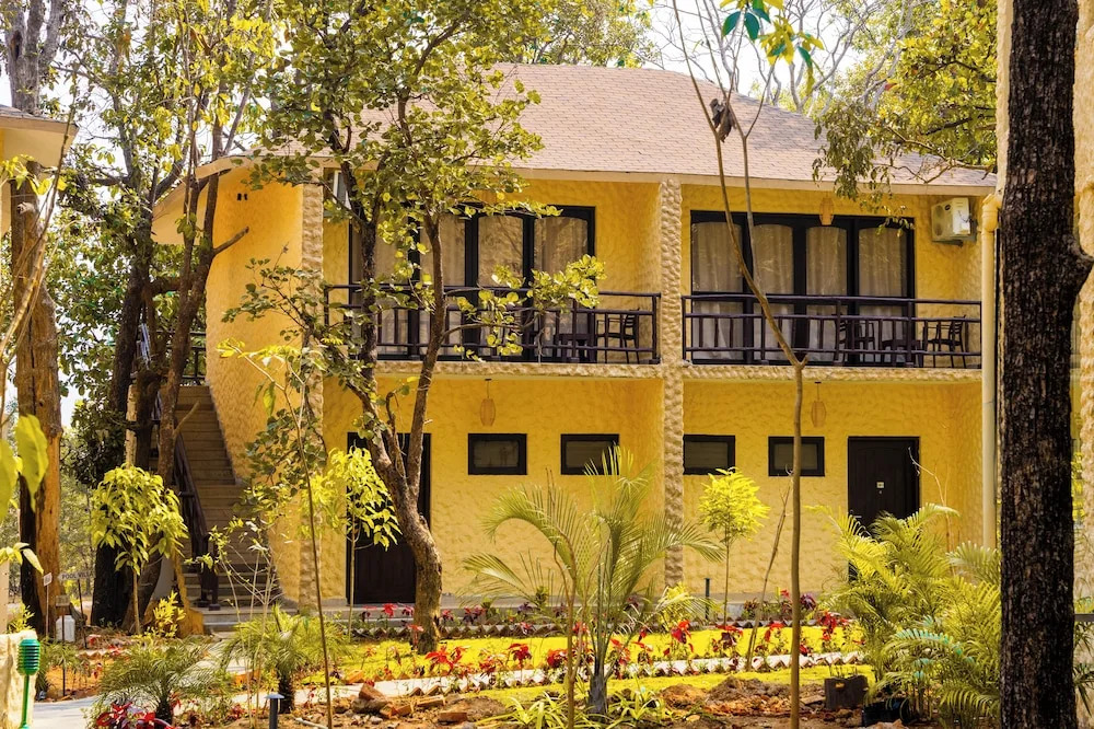 Баихар: Citrus Prime Kanha Resort and Villas