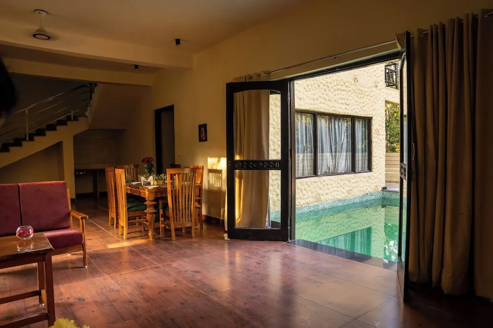 Баихар: Citrus Prime Kanha Resort and Villas