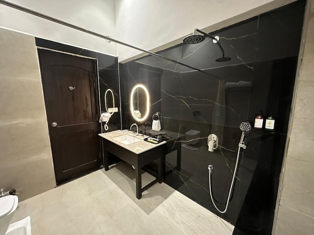 Баихар: Citrus Prime Kanha Resort and Villas