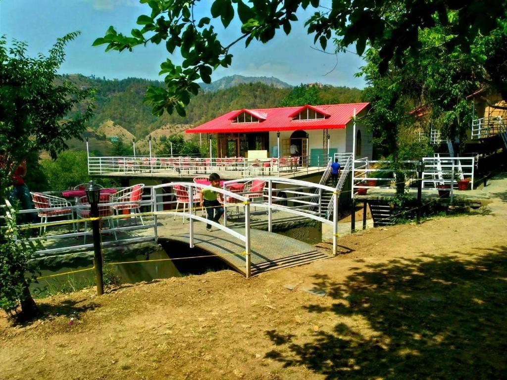 Шимла: Aaroham Resorts Shimla