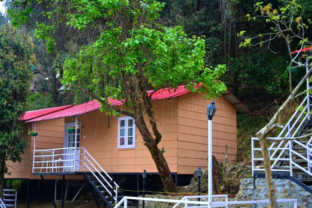 Шимла: Aaroham Resorts Shimla