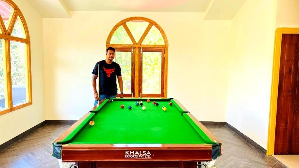 Шимла: Aaroham Resorts Shimla