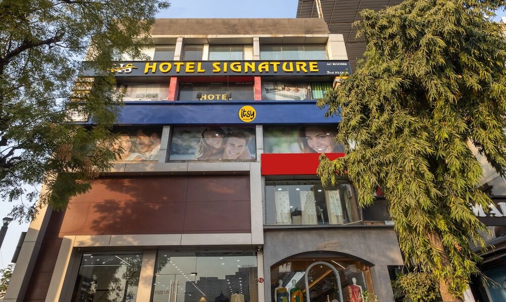 Ахмедабад: Itsy Hotels Signature, Nehru Nagar