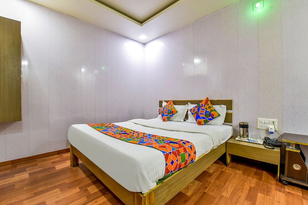 Ахмедабад: OYO Rooms Prahlad Nagar Garden