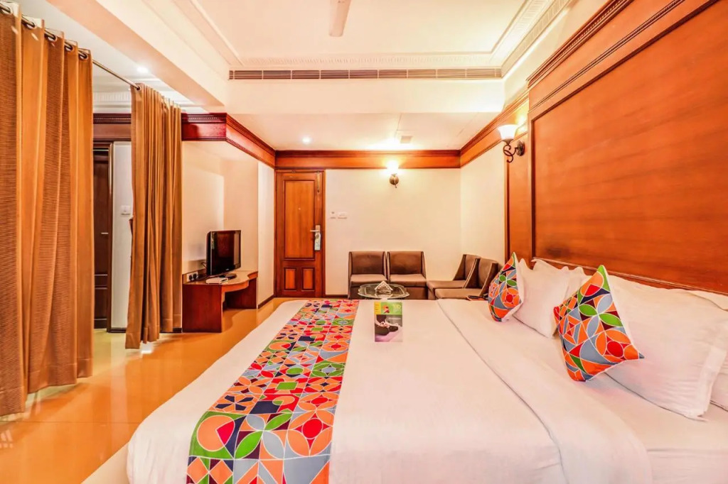 Ахмедабад: Fabhotel Summit Star