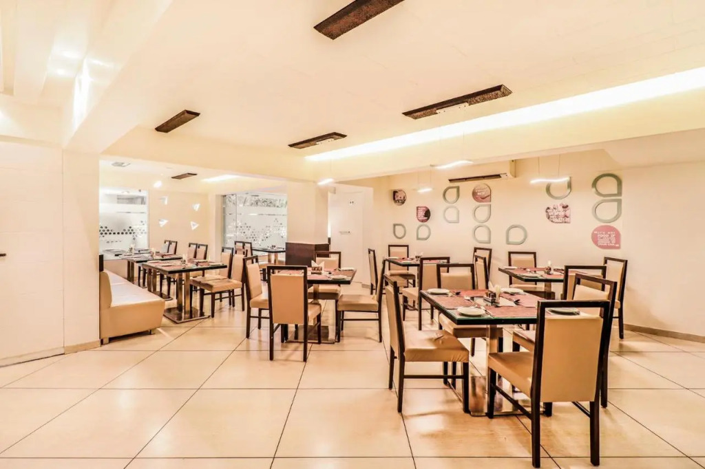 Ахмедабад: Fabhotel Summit Star
