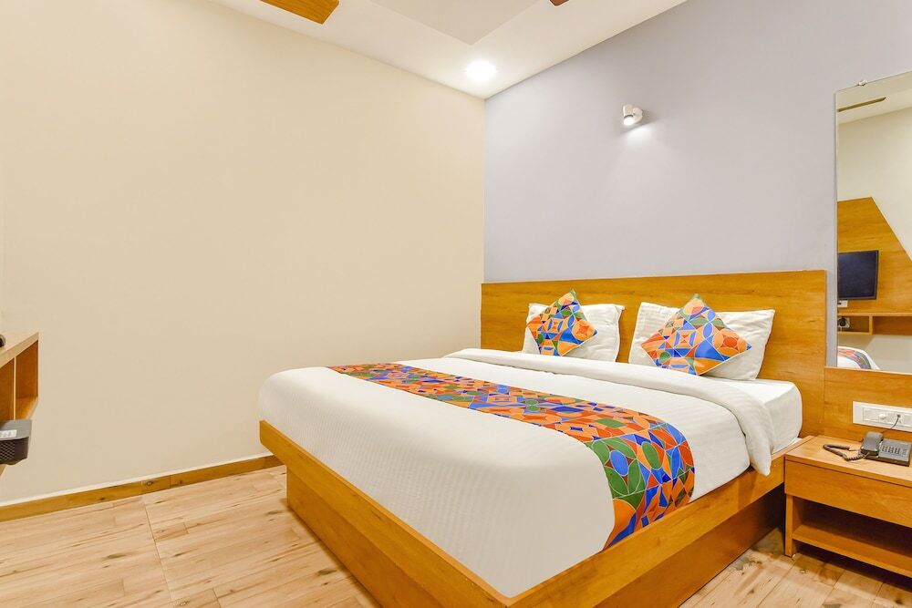 Ахмедабад: Fabexpress Gokul Villa