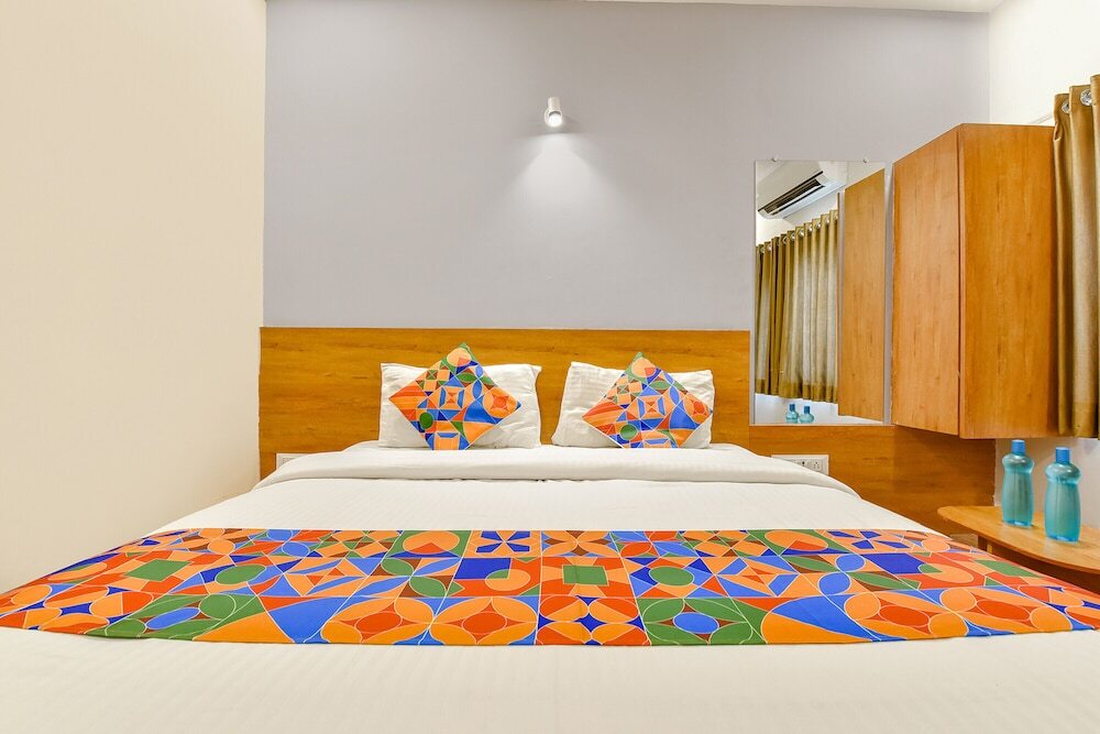 Ахмедабад: Fabexpress Gokul Villa