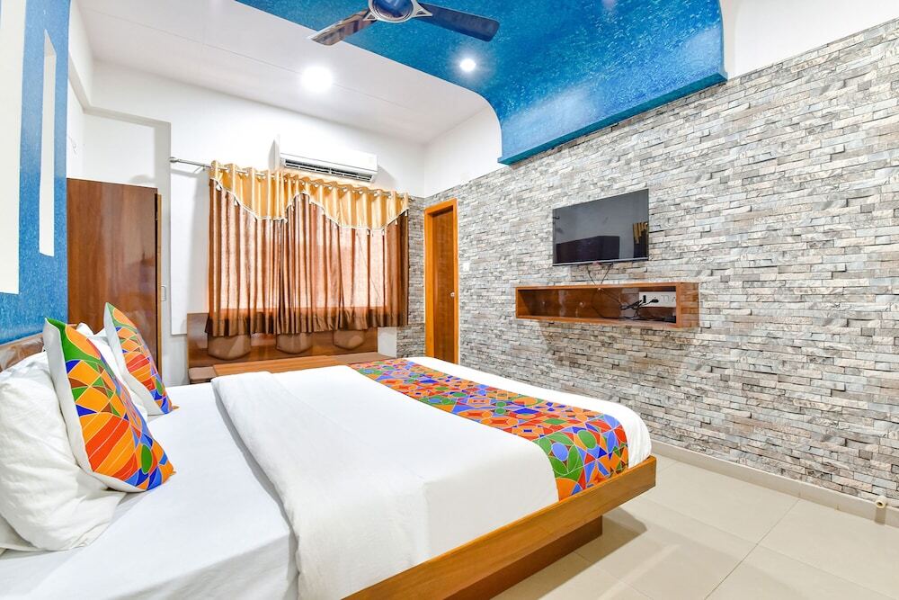 Ахмедабад: Fabhotel Raj Ratna