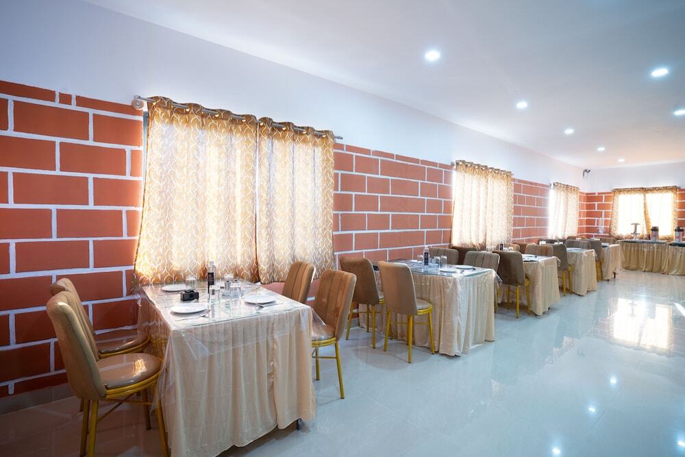 Бангалор: Treebo Galaxy Kings Suites, Hebbal