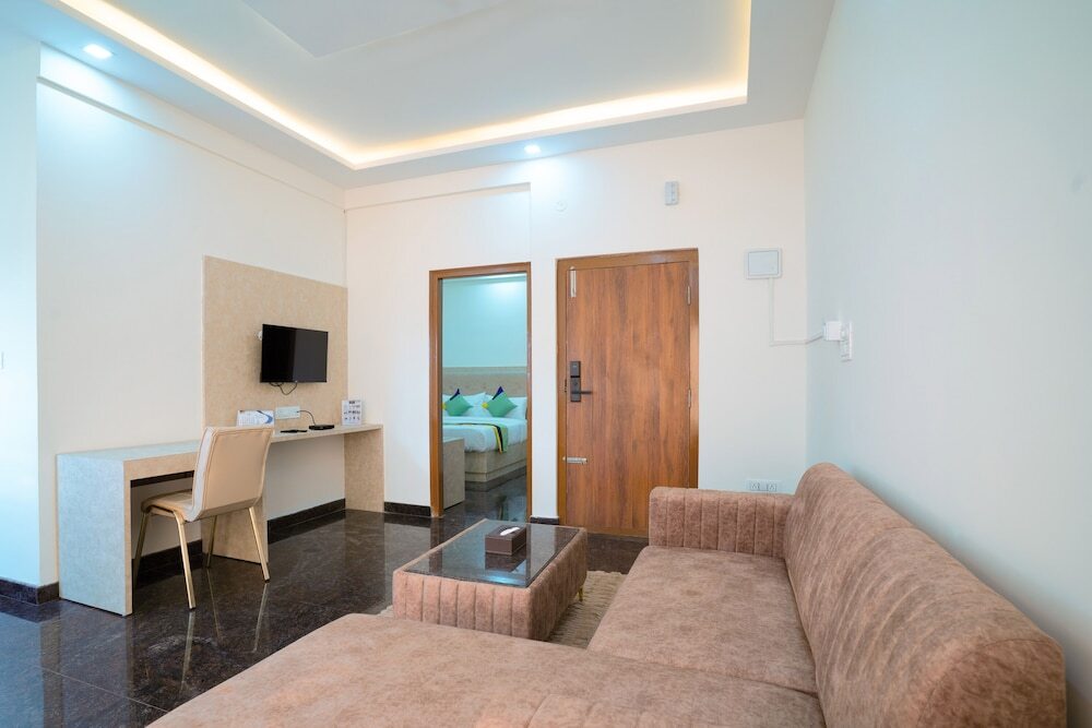 Бангалор: Treebo Galaxy Kings Suites, Hebbal
