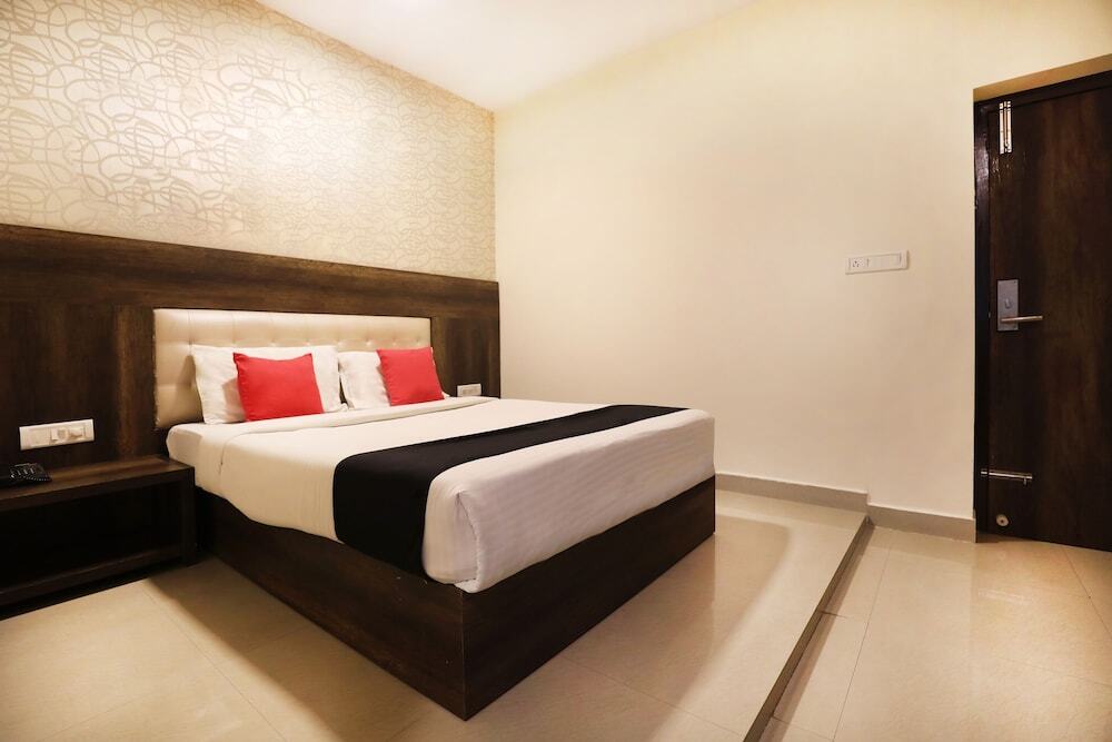 Бангалор: FabHotel Royal Serenity