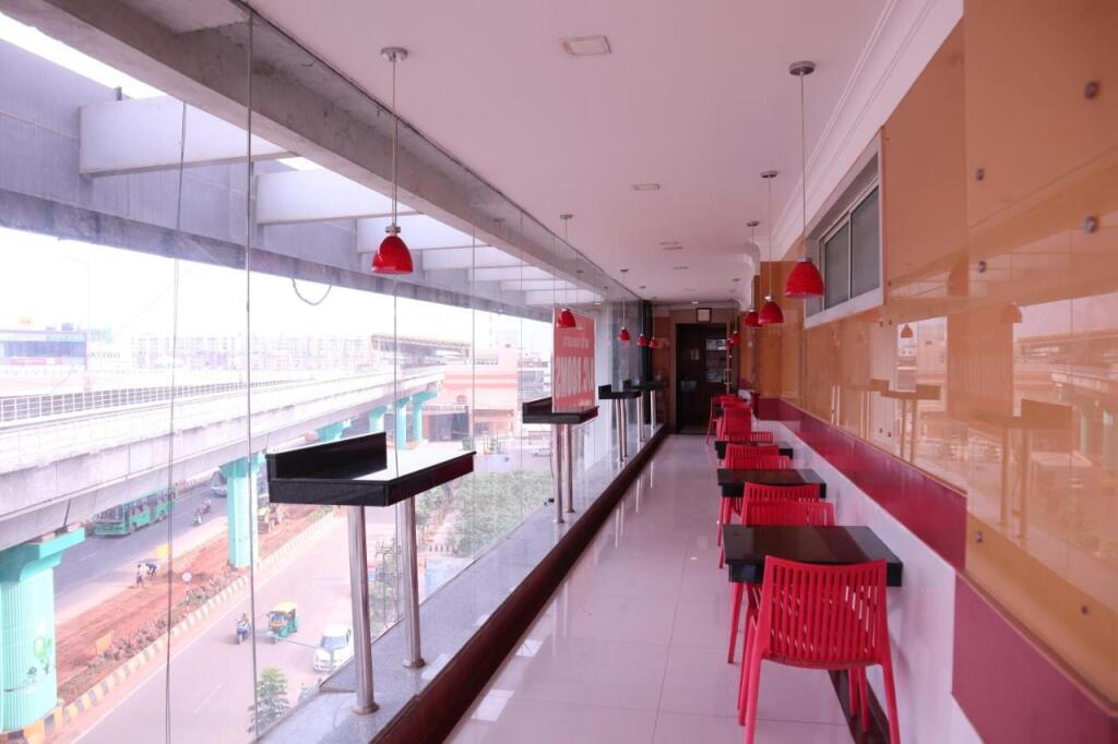 Бангалор: Smilestay Sri Sai ram Suites