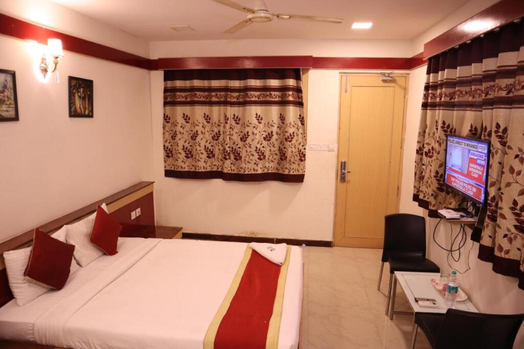 Бангалор: Smilestay Sri Sai ram Suites