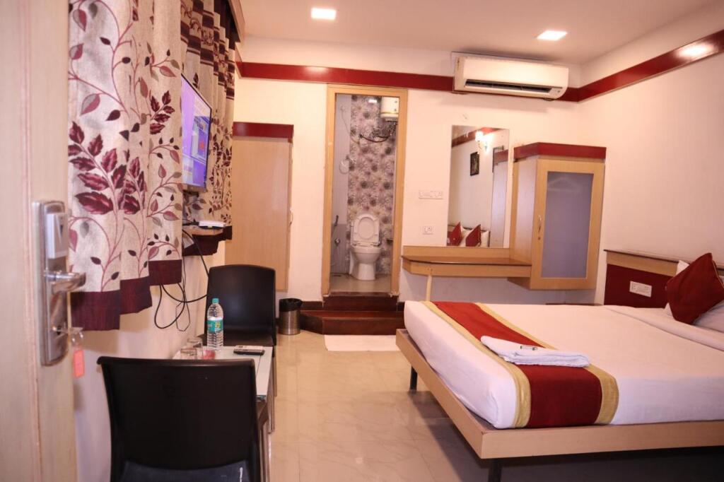 Бангалор: Smilestay Sri Sai ram Suites