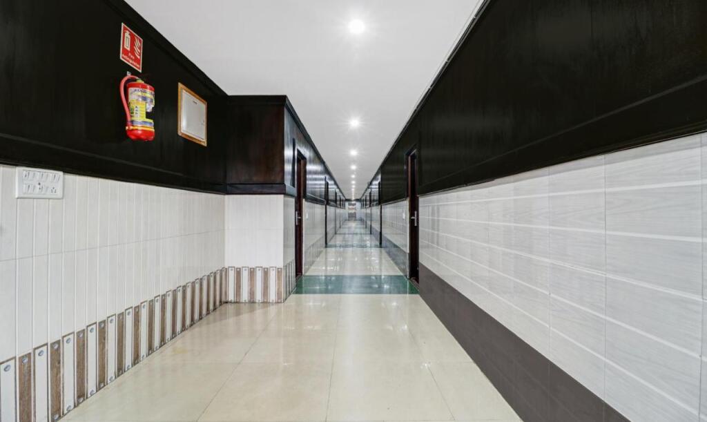 Бангалор: Smile Stay Hotel Millennium Plaza