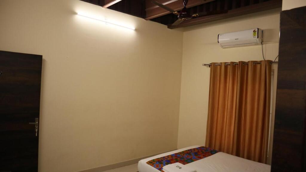 Бангалор: Smile Stay Sri Sai Ram Suites