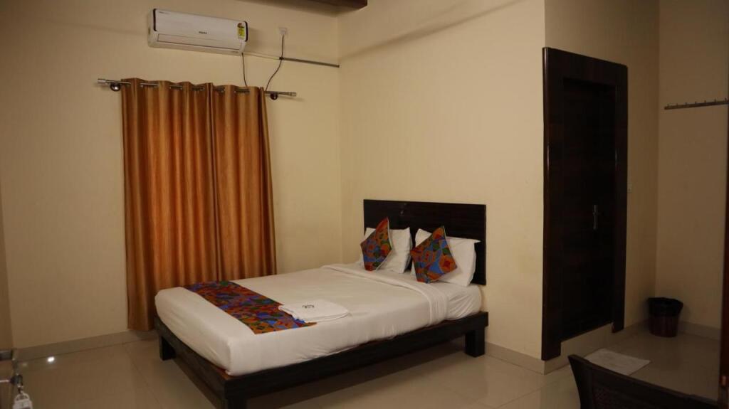 Бангалор: Smile Stay Sri Sai Ram Suites