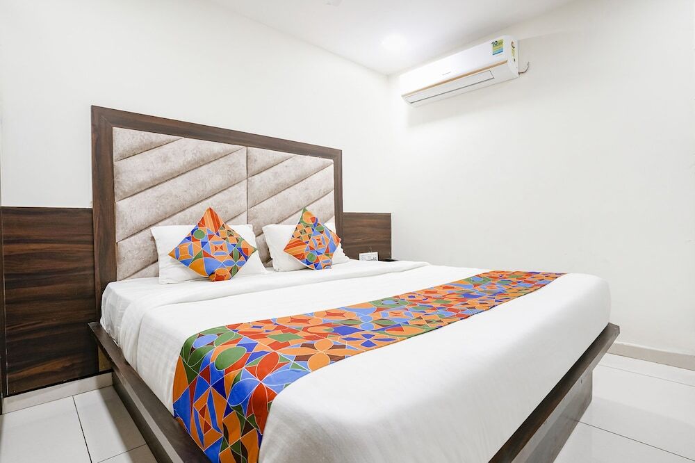 Ахмедабад: Fabhotel Silver Inn