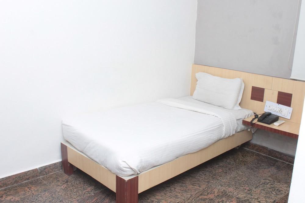 Алвар: Sparrow Inn Ankur
