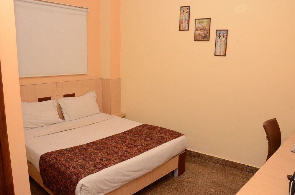 Алвар: Sparrow Inn Ankur