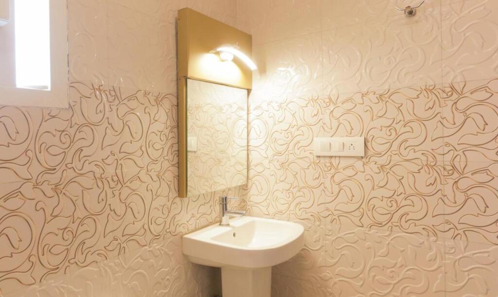 Бангалор: Hotel Dvaraka Inn