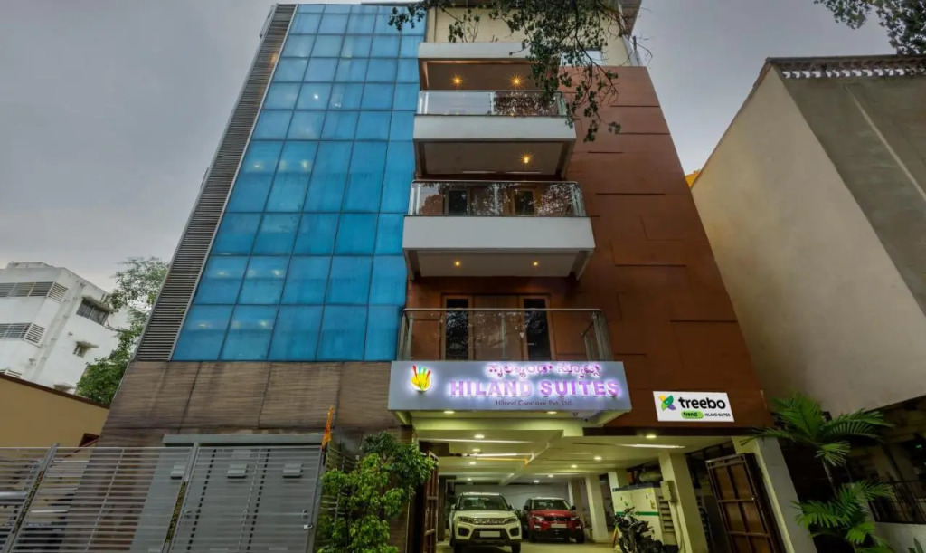 Бангалор: Smilestay Hiland Suites