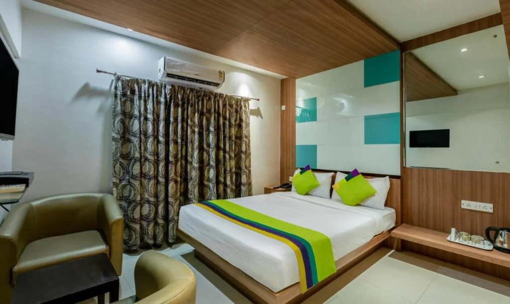 Бангалор: Smilestay Hiland Suites