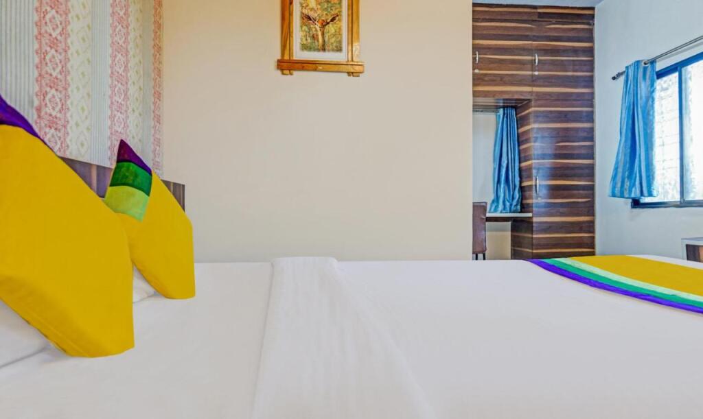 Барамати: Treebo Trip Swara Residency