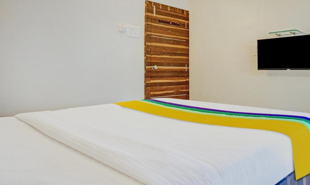 Барамати: Treebo Trip Swara Residency