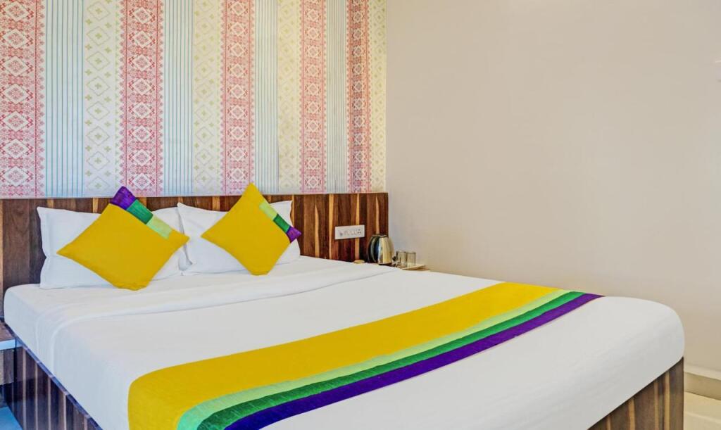 Барамати: Treebo Trip Swara Residency