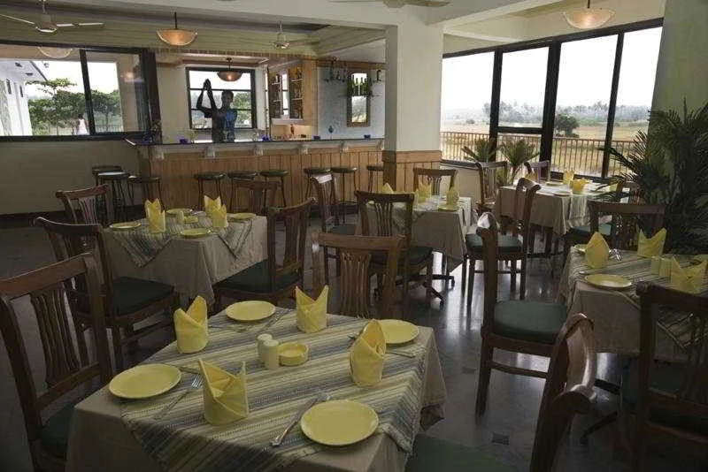 Верем: Palmarinha Resort & Suites