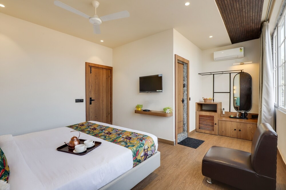 Пачмарай: Pandav Residency