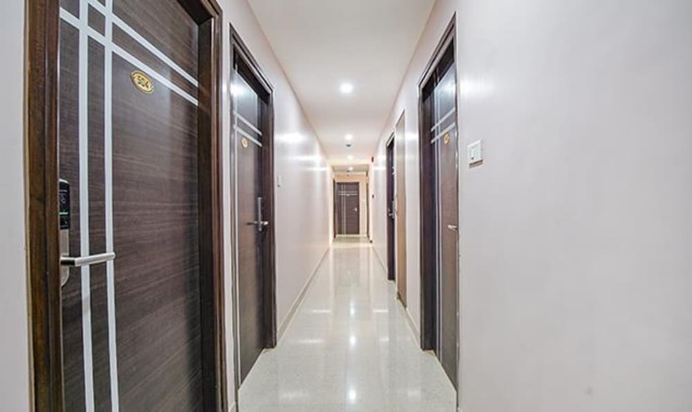 Бангалор: Fabhotel Aiyyangaar Inn