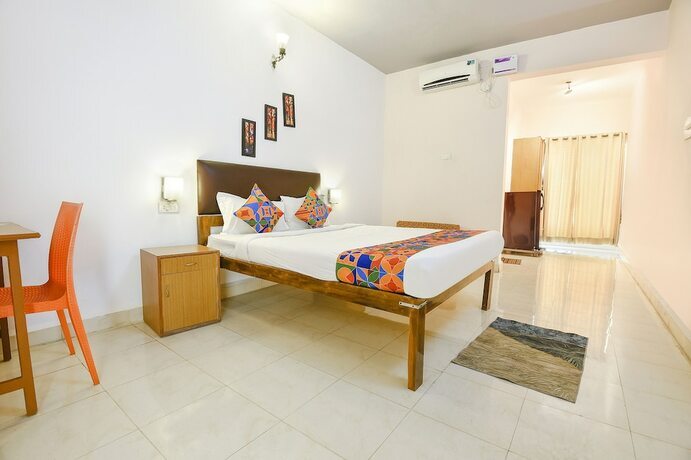 Кандолим: FabHotel Benz Destination Resort