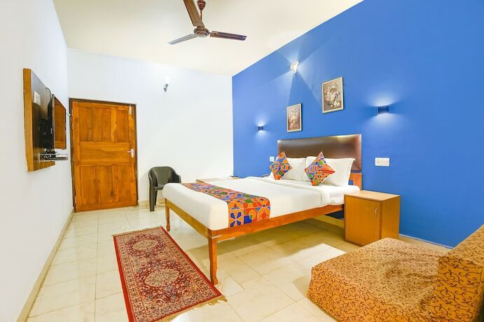 Кандолим: FabHotel Benz Destination Resort