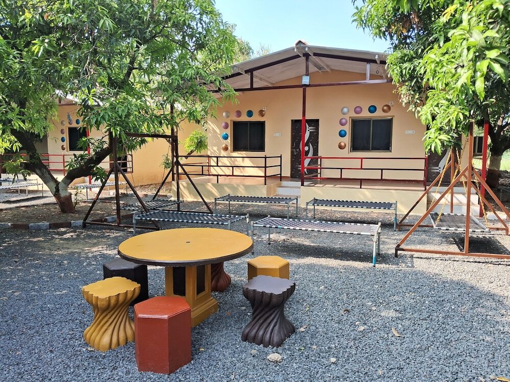 Сазан: Dev Farm Sasan Gir