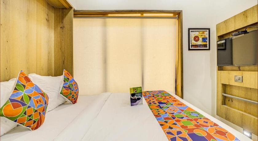 Мумбаи: Hotel Elegance Nx
