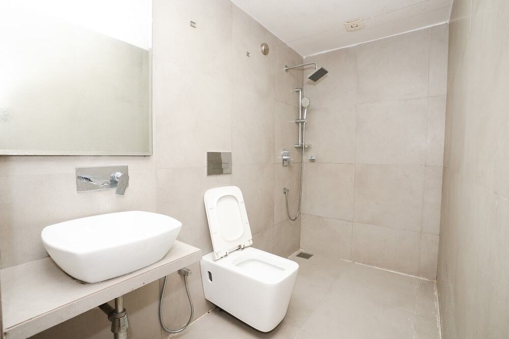Мумбаи: Hotel Elegance Nx