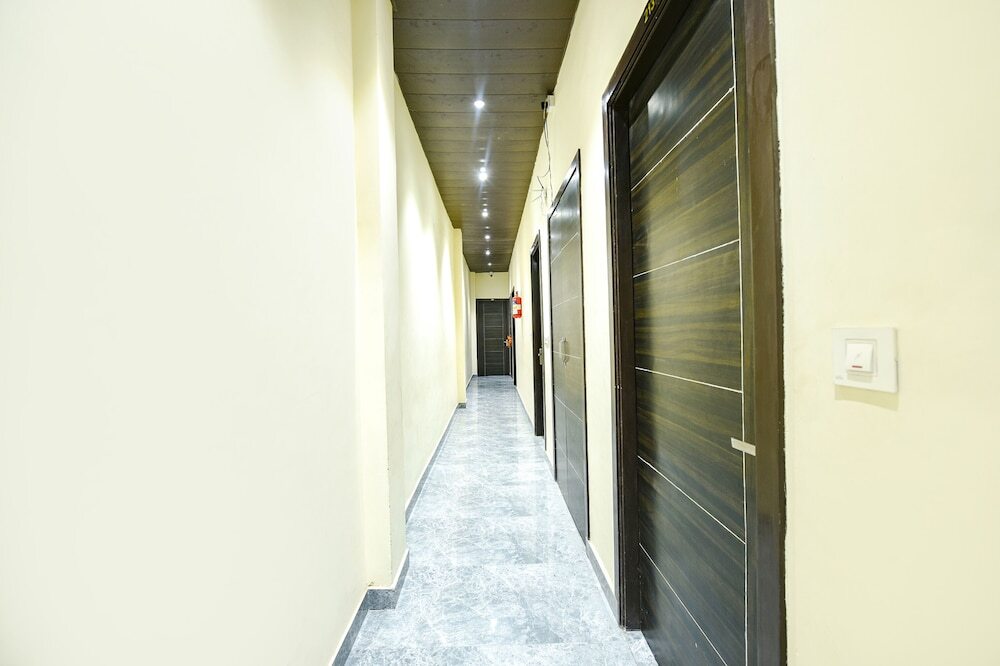 Амритсар: Fabhotel Shiva Residency