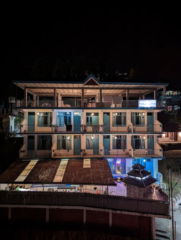 Дармсала: LA SIESTA INDIA HOSTEL Mcleodganj